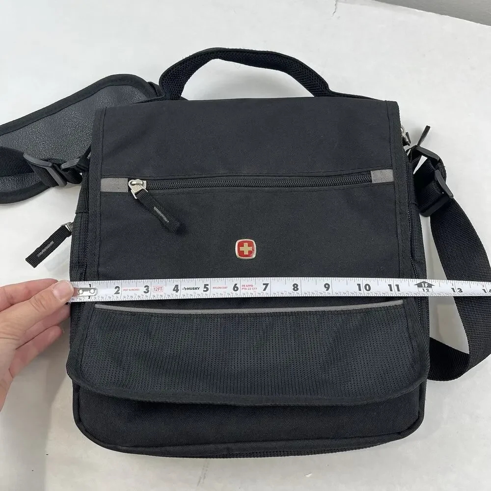 SwissGear Black Messenger Crossbody Bag Shoulder Laptop Tablet Travel Organizer
